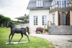 Wohnen auf privater Reitanlage